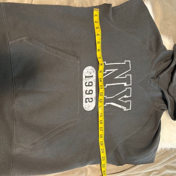 Super Soft NY 1992 Sleeveless Hoodie - Picture 8 of 9